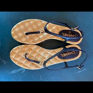 Chanel Women’s Thongs Lambskin Sandals